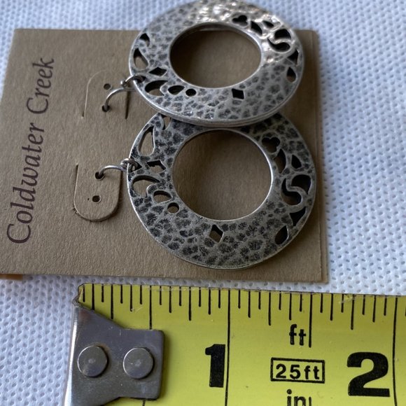 Coldwater Creek Dangling Silver Circles - Picture 3 of 7